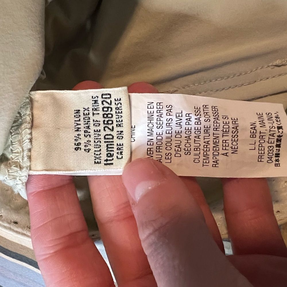 L.L.Bean light cream capri pants. - Picture 6 of 11